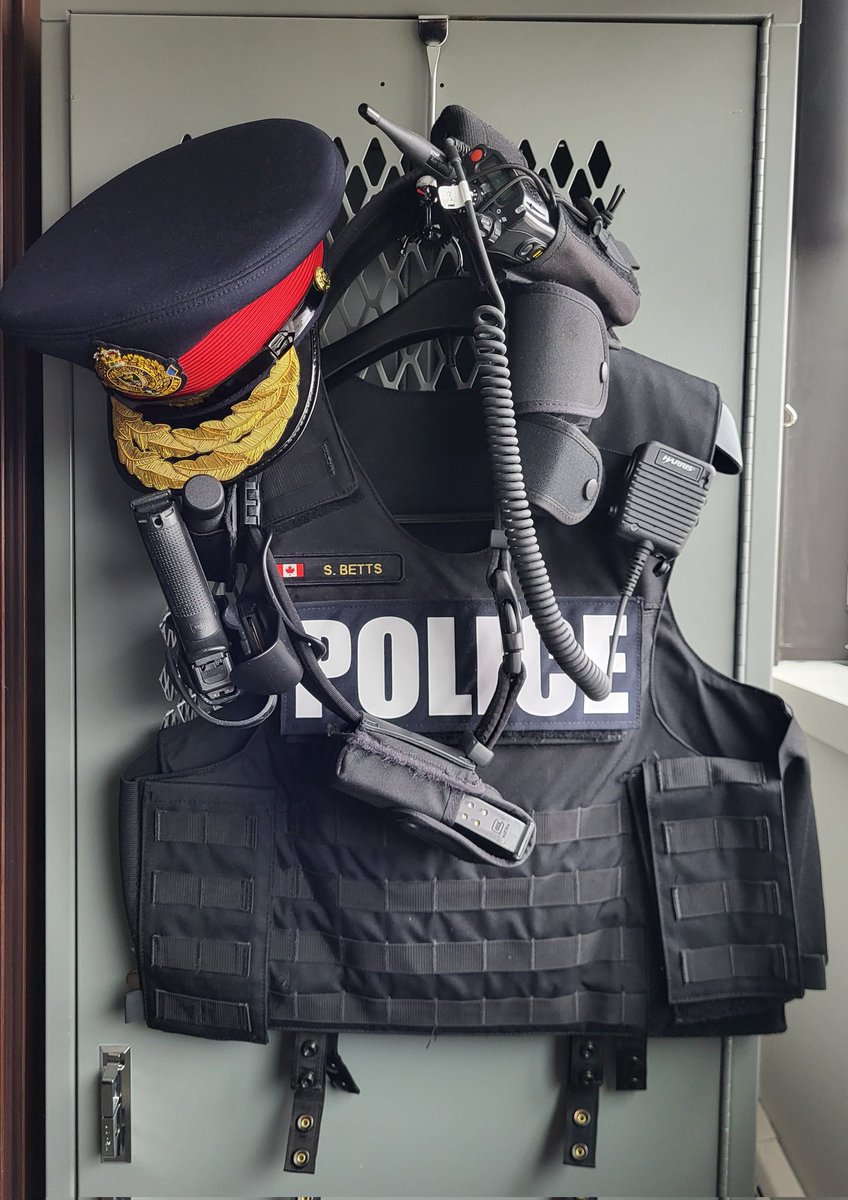 It's St. Paddy's Day weekend and time to join the men and women, working on the streets in uniform tonight. Sergeants, Constables,  Special Constables,  and auxiliary Officers are all working together to ensure everyone who is celebrating does so in a safe and enjoyable time.