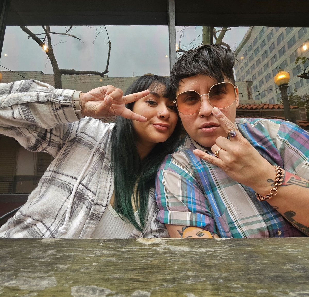 Lookitsgonzo's tweet photo. 💕💕😘 https://t.co/ZwVdJqDtAp