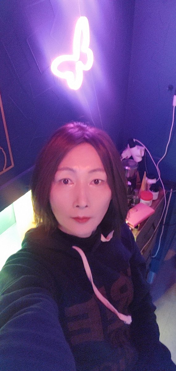 간만에 업하고 이모션 새벽 출근..,

전부 여탕이구나~~ 

ㅆ