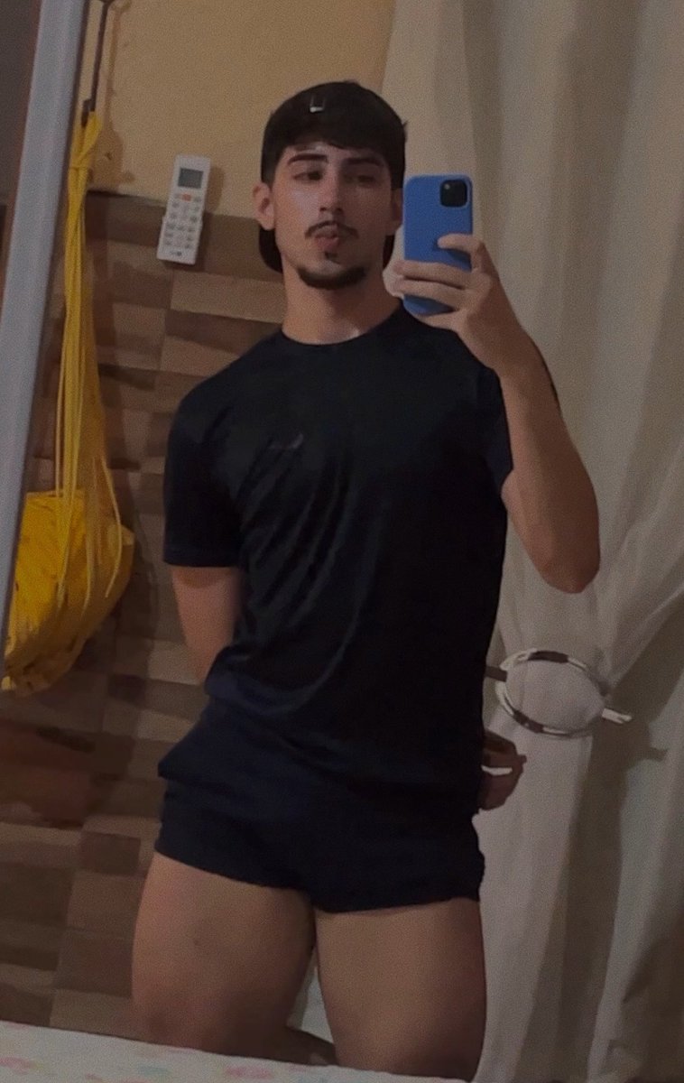 xeuthiagox's tweet photo. fiquei gostoso aqui https://t.co/D35QG9giXD