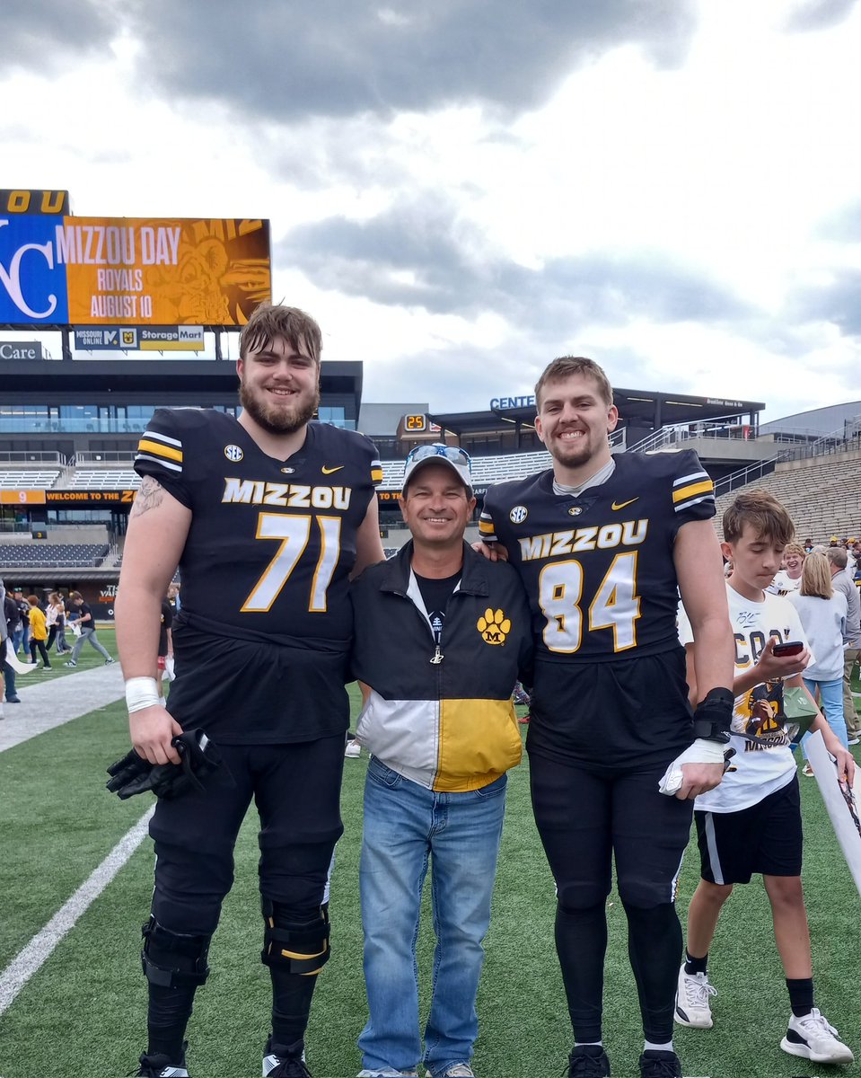 Ran into these guys today at Mizzou spring football. The Ryan's (Jostes and Hoerstkamp). @bluejayfootball @WHSBlueJays