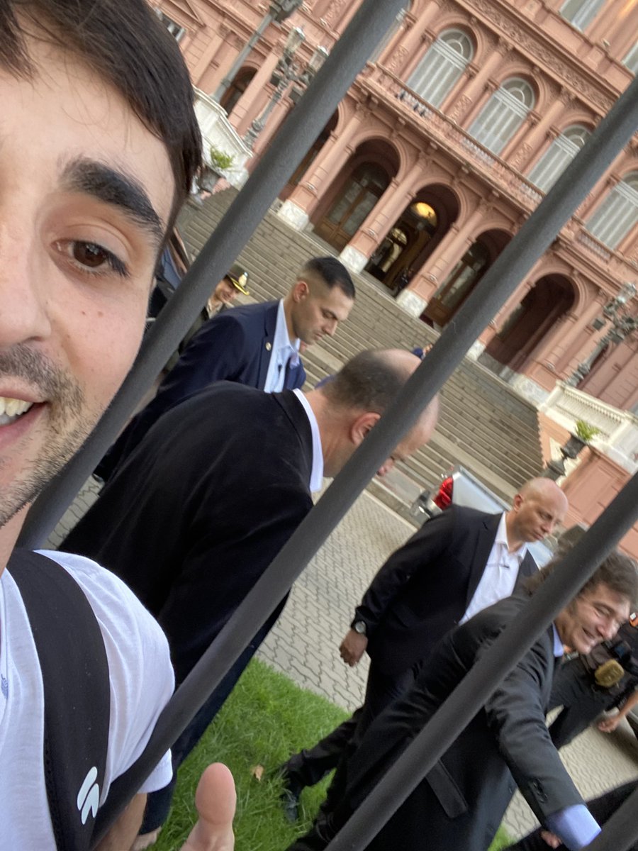 vΔlentín tweet media
