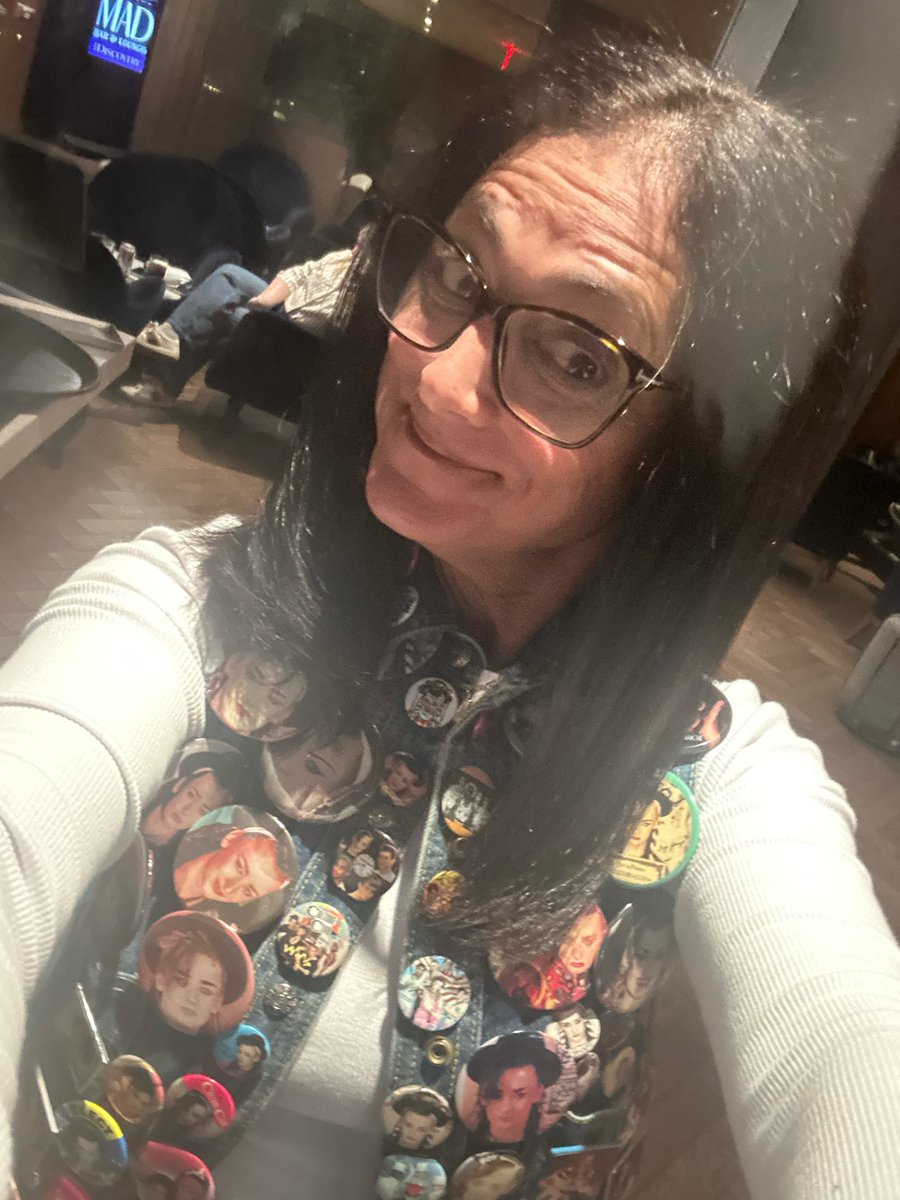 mitchstarr's tweet photo. @BoyGeorge she’s pretty excited!!!  @starrpugs https://t.co/YTHBqfwpV9