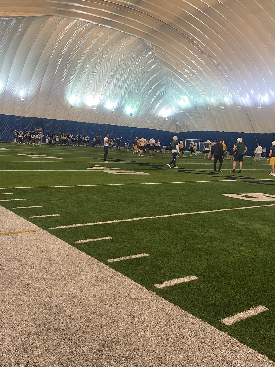 Thanks <a href="/CoachLerf/">Justin Lerfald</a> <a href="/CSPBearsFB/">CSP Golden Bears Football</a> for having me on campus today!