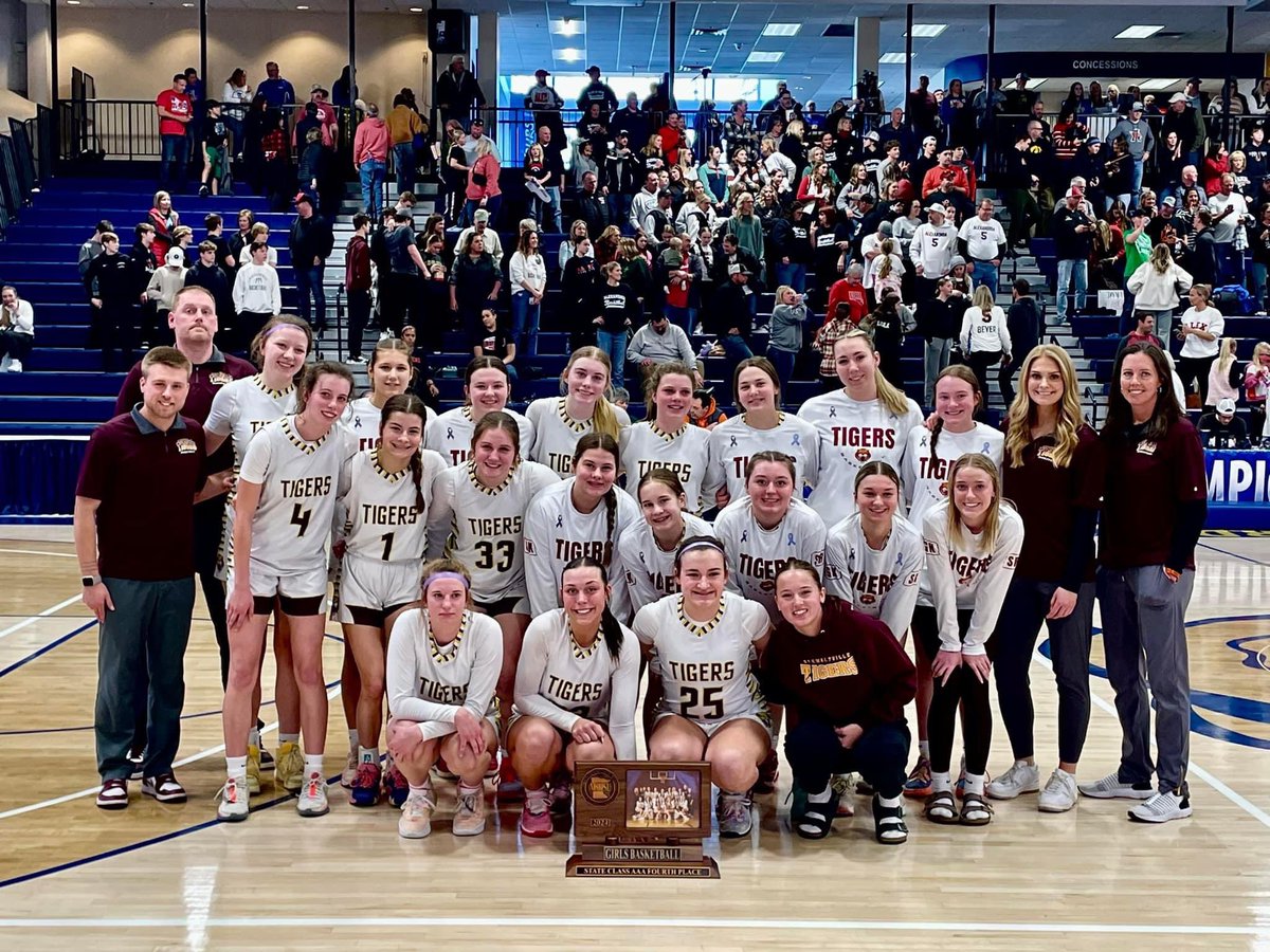 Final: Alex 69 - Stew 55

Girls finish 4th at State and 22-10 overall! Thank you to all for your support. Welcome home at 2bros in Stewartville @ 5:45pm!
#ProveIT