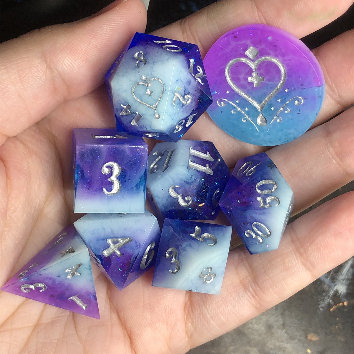 HealersHug's tweet image. Shop update March 23 at 3 pm PT! The last two sets will be polished and inked in time for the update 

#handmadedice #dicemaker #dice #dnd #ttrpg #dungeonsanddragons #dicegoblin #diceset