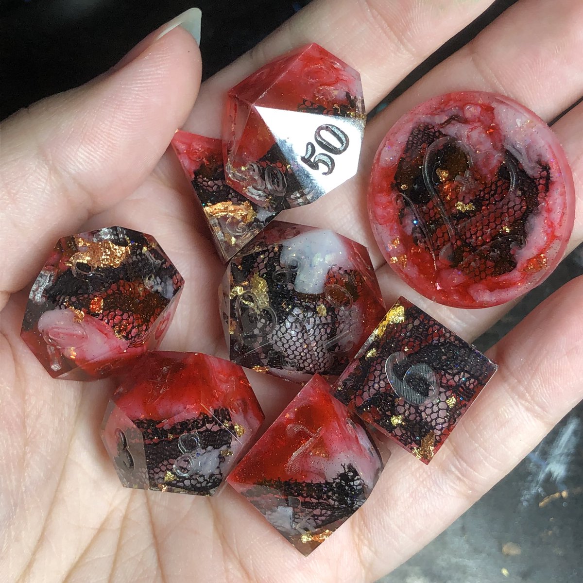 HealersHug's tweet image. Shop update March 23 at 3 pm PT! The last two sets will be polished and inked in time for the update 

#handmadedice #dicemaker #dice #dnd #ttrpg #dungeonsanddragons #dicegoblin #diceset