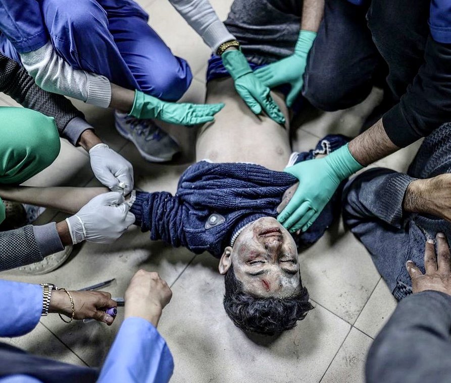 Hiçbir çocuk öldürülmeyi hak etmez! Güvenli bölge denilen Refah’a dokunmayın. 

En çok çocukların zarar gördüğü bu soykırımı durdurun!

#HandsOffRafah