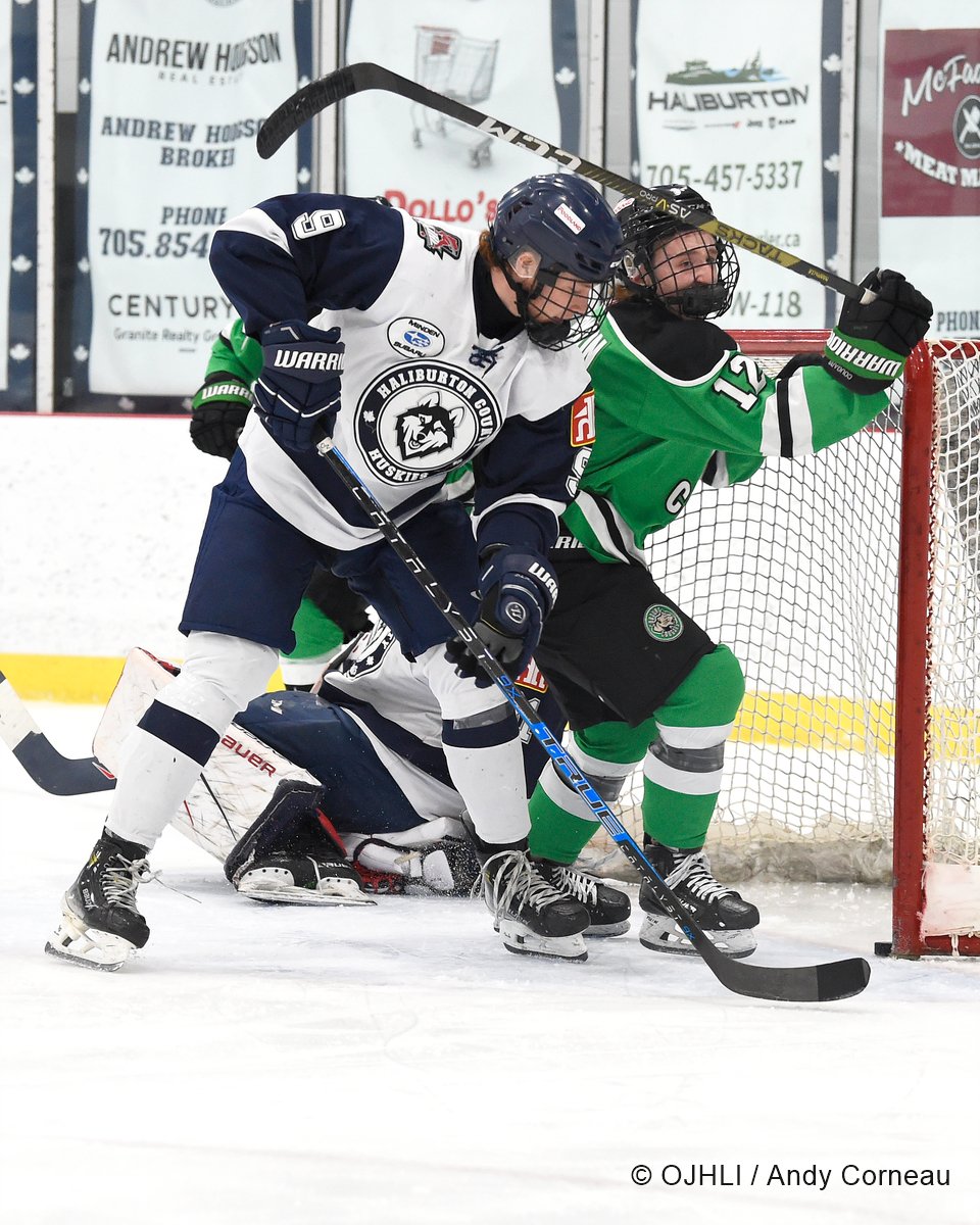 With 2 periods done Cobourg leads 4-1 going into the 3rd @CougarsHockey @HuskiesJrA @ojhlofficial @ojhlimages @cjhlhockey @OHAHockey1 @HockeyCanada 
#CJHL #OJHL #postseason #firstround #leagueofchoice