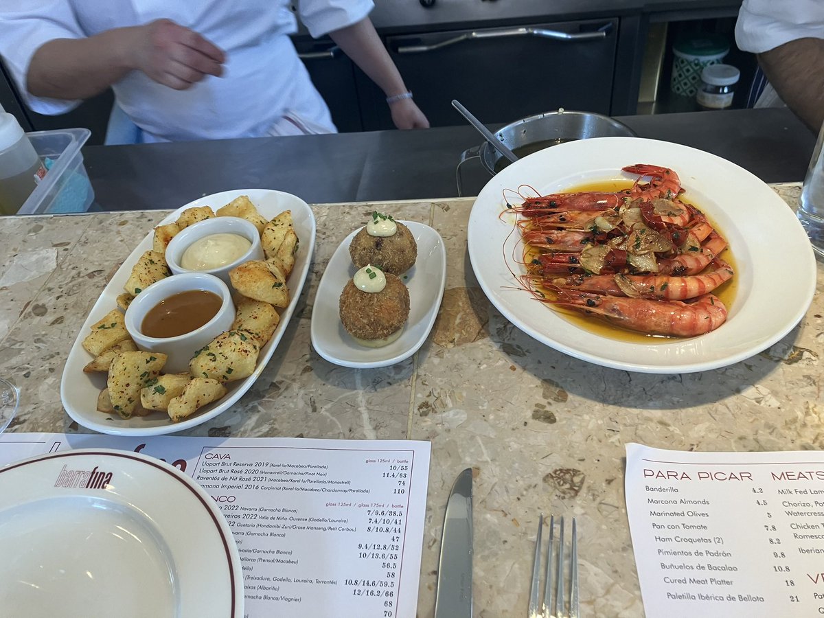 ashdown_la's tweet photo. @BarrafinaDRln thank you for looking after my daughter and I today, amazing food and service! https://t.co/ncrzoi8Wpu