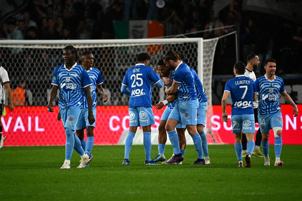 Dans la lignée des derniers matchs convainquans mais peu récompensés nos joueurs de l’ <a href="/AmiensSC/">Amiens SC</a> se sont imposés après l’ouverture du score d’<a href="/AngersSCO/">Angers SCO</a> et gagne 3-1 face au 2eme de <a href="/Ligue2BKT/">Ligue 2 BKT</a> Pour AMIENS 9 matchs pour assurer le maintien ou 9 matchs pour accrocher les barrages !