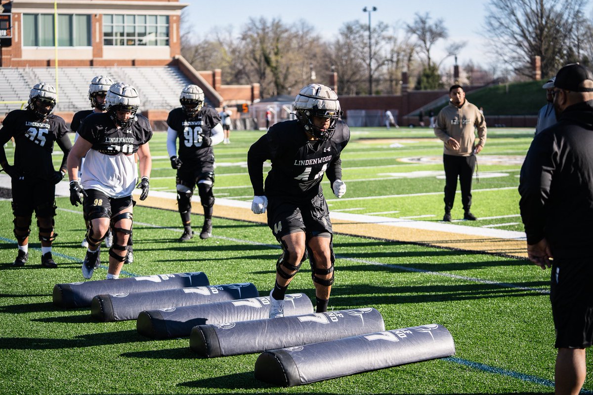 LindenwoodFB tweet picture