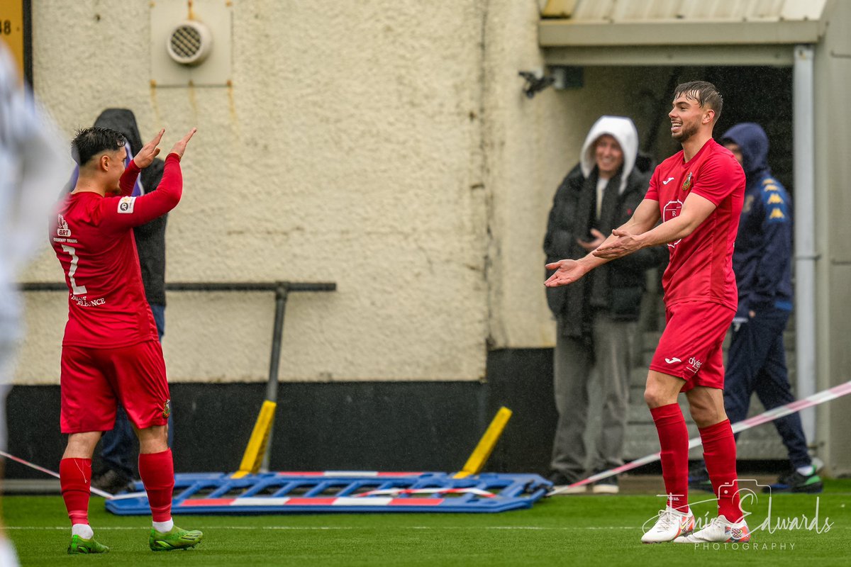 LlanelliReds's tweet photo. 💥 The winning goal on Derby Day from @ethancann3!

A massive shift from the boys to secure all three points today 👏🔴

#RedTown https://t.co/HV3tCvxkGF