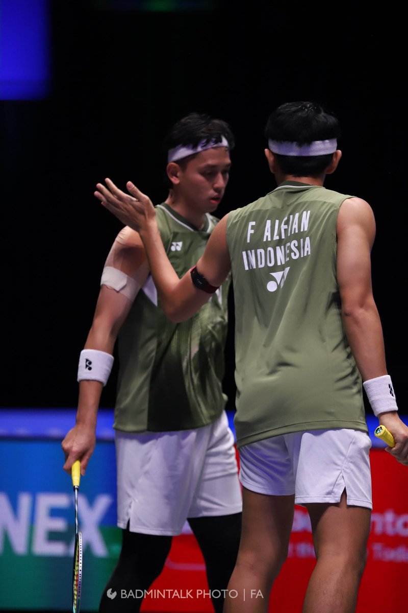 BadmintonTalk's tweet photo. Wallpaper FajRi buat kalian semua #BadmintalkPhoto #YAE24 #Perspirex #PDKapanAja #AllEngland2024 https://t.co/RDlGDtMCWq
