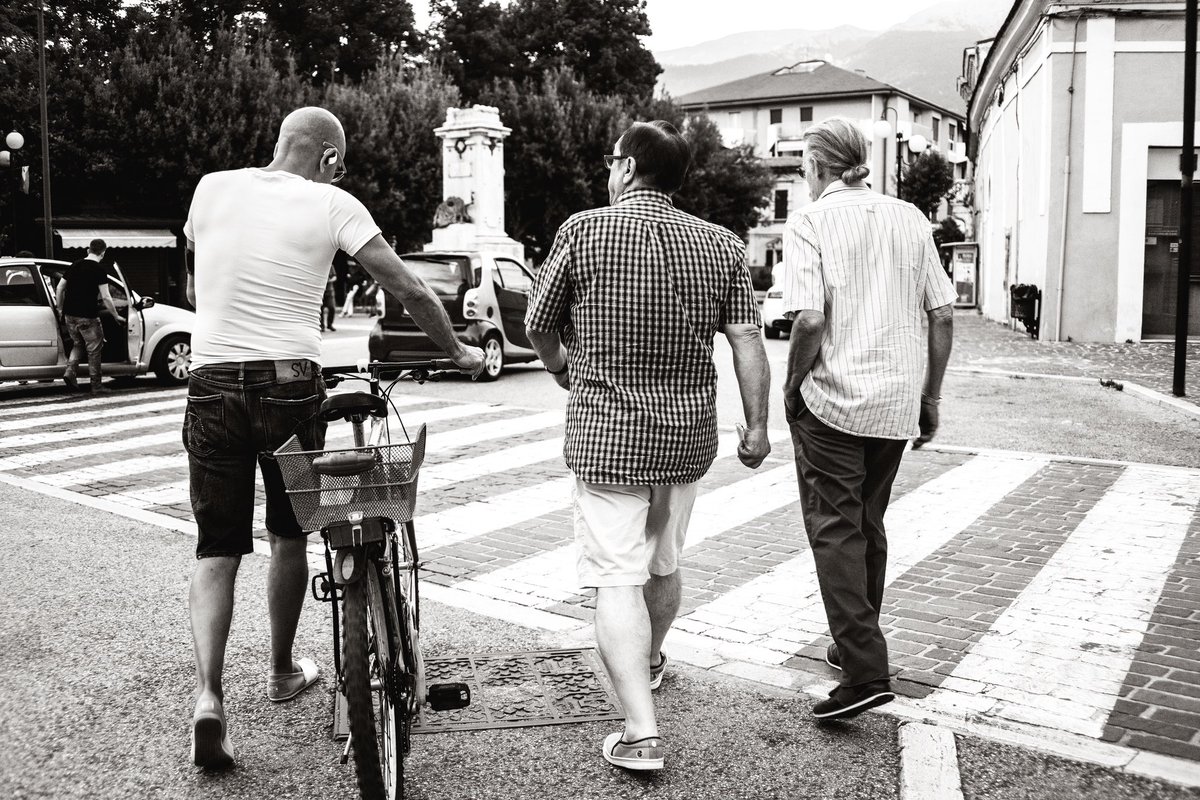 Ok I’m done WAGMI posting. Here’s a powerful photo I shot of my dad in Sulmona. It would be the last time he saw his childhood frens ever again (he passed 3 years later) No amount of money will buy that moment again. Not 1B not 1T. Puts it in perspective. 
(My father in centre)