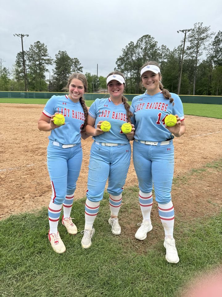 Huge 11-10 win which makes us 4-0 in district!
WP Ousley 7IP, 3K, 8ER
Ousley 3-4, 1BB, 1R, 1RBI
Taylor 3-5, 2R
Hebert 3-5, 2R, 5RBI, 2HR
Cheek 1-5, 1R
Brown 2-4, 2R, 2RBI, 1HR
Boudoin 3-4, 1R, 3RBI, 1HR
Samford 1-3, 1BB
The Lady Raiders will travel to BC Tuesday!