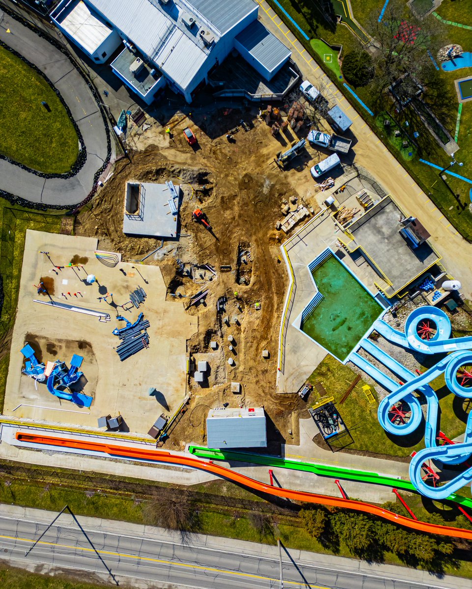 🚨 Exciting news is coming 🚨

Stay tuned on March 19th and remember to… LOOK UP!! 👀

#eastpark #eastparklondon #londonontario #ldnont #golf #waterpark #wavepool #ldnontfamilyfun #wecauseplay #exploreldnont #tourismldnont