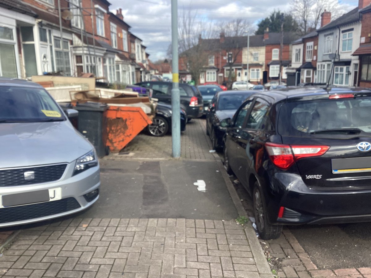 Fourth Avenue Bordesley Green this morning (16.3.24).
@BhamCityCouncil granted dropped kerbs for houses that just don’t have enough room to properly park cars, and this is the result.
How has this helped #DisabilityRights ? #disabilityaccess 
@dorardresident #operationelevate ?