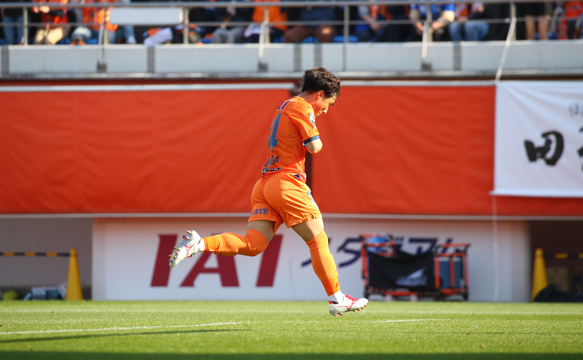 山原怜音 選手のゴールシーンを4枚で✨✨ #spulse #ONEFAMILY
