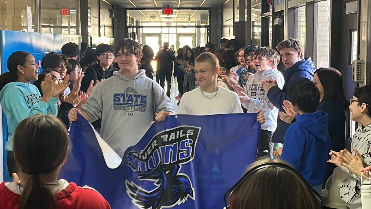 D214MKM's tweet photo. Great job, Sawyer &amp; Everett! We were excited to celebrate your season of hard work and determination. #rtmssparks https://t.co/oo8Z4kZ5GW