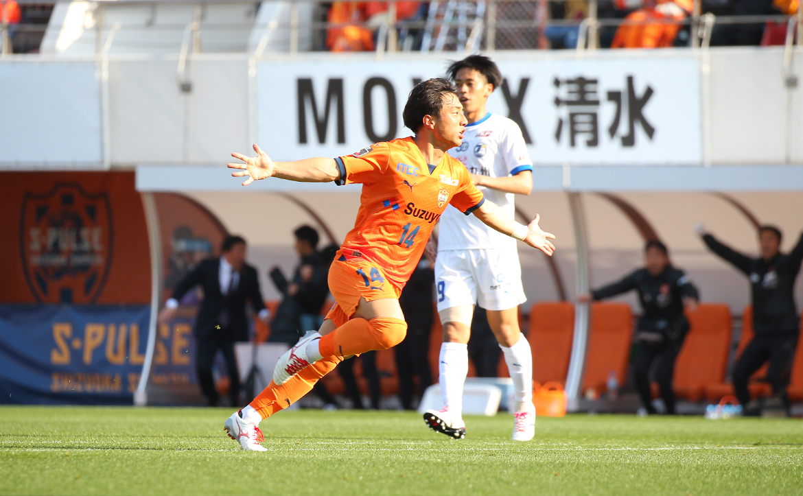 山原怜音 選手のゴールシーンを4枚で✨✨ #spulse #ONEFAMILY