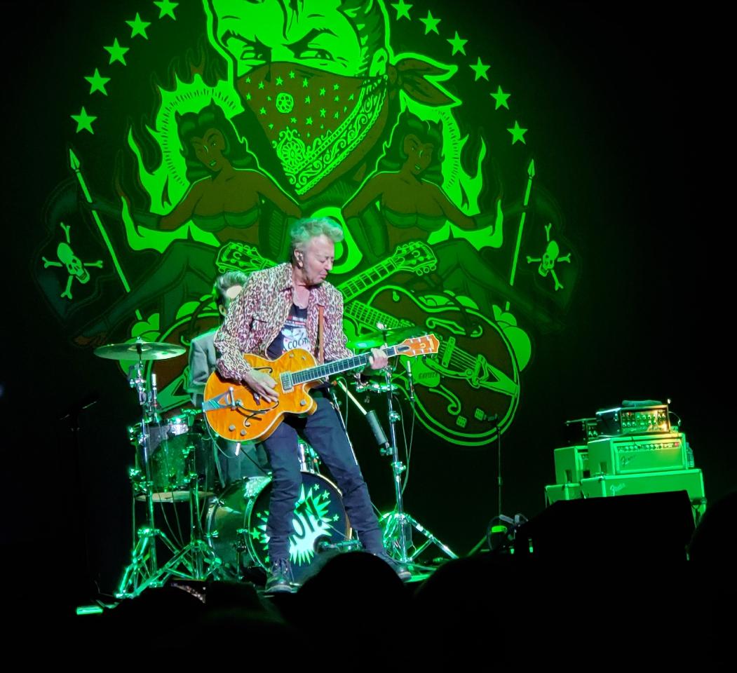 1MailmanJ's tweet photo. @ThatEricAlper Brian Setzer! https://t.co/nFm2WeSSHU
