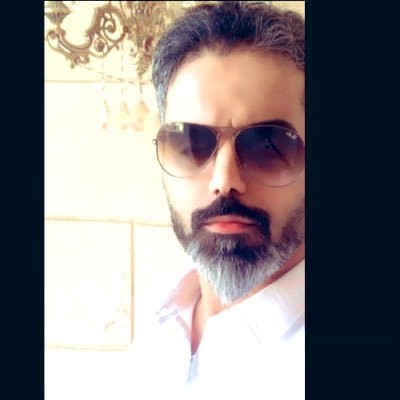 ماتستحي وانت تألف ع طفله صغيره كانت تعتز بوطنيتها وأنت طالع تفبرك وتقول تناشد العالم بااغتص/ابها ع العموم الفيديو راح يتم رفعوا الي أهل طفله وراح يرفعوا عليك قضيه طعن مع الأسف اخلاق المستعربين الهنود في الحضيض 👍🏻😐