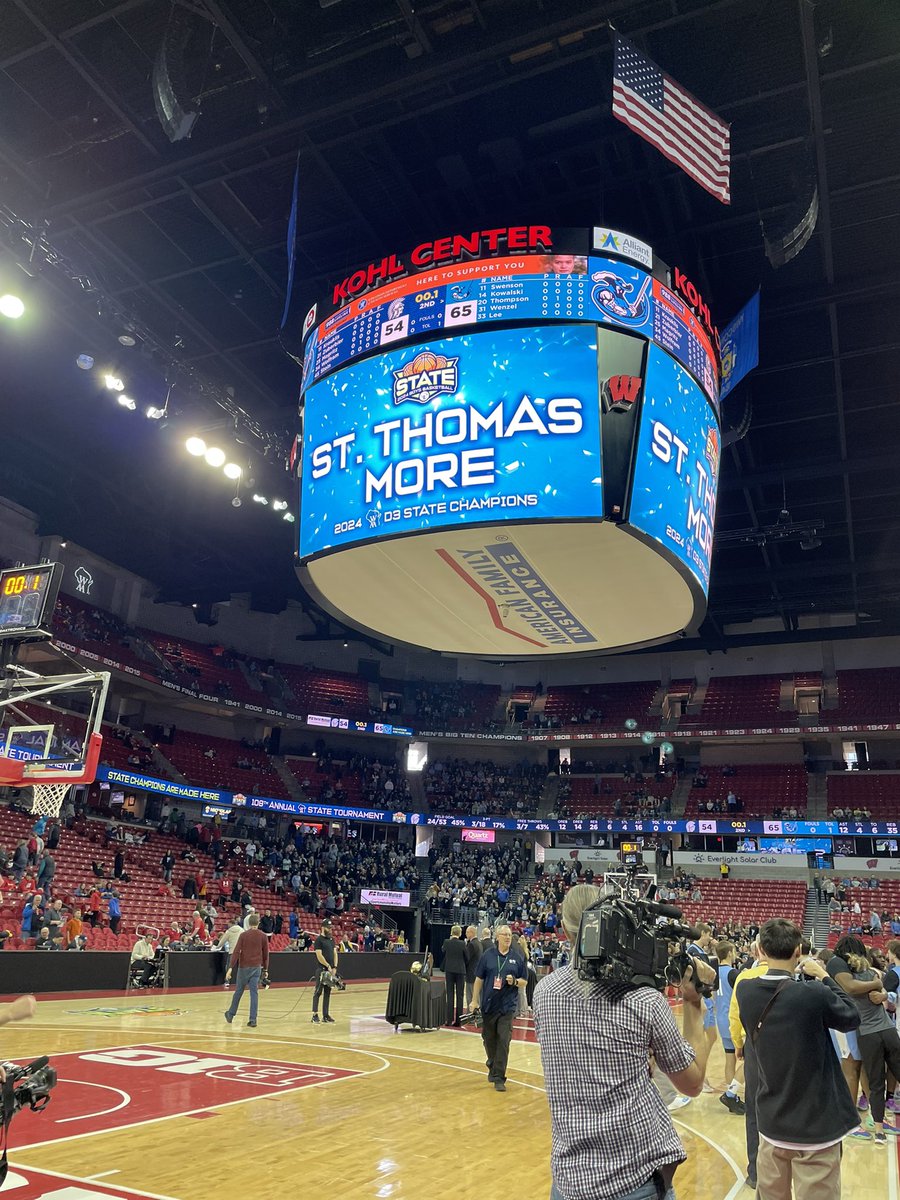 WE DID IT 🏆🏀 Your Cavaliers are the Division 3 State Champions! Congratulations to the team and coaches on an incredible season (29-1).