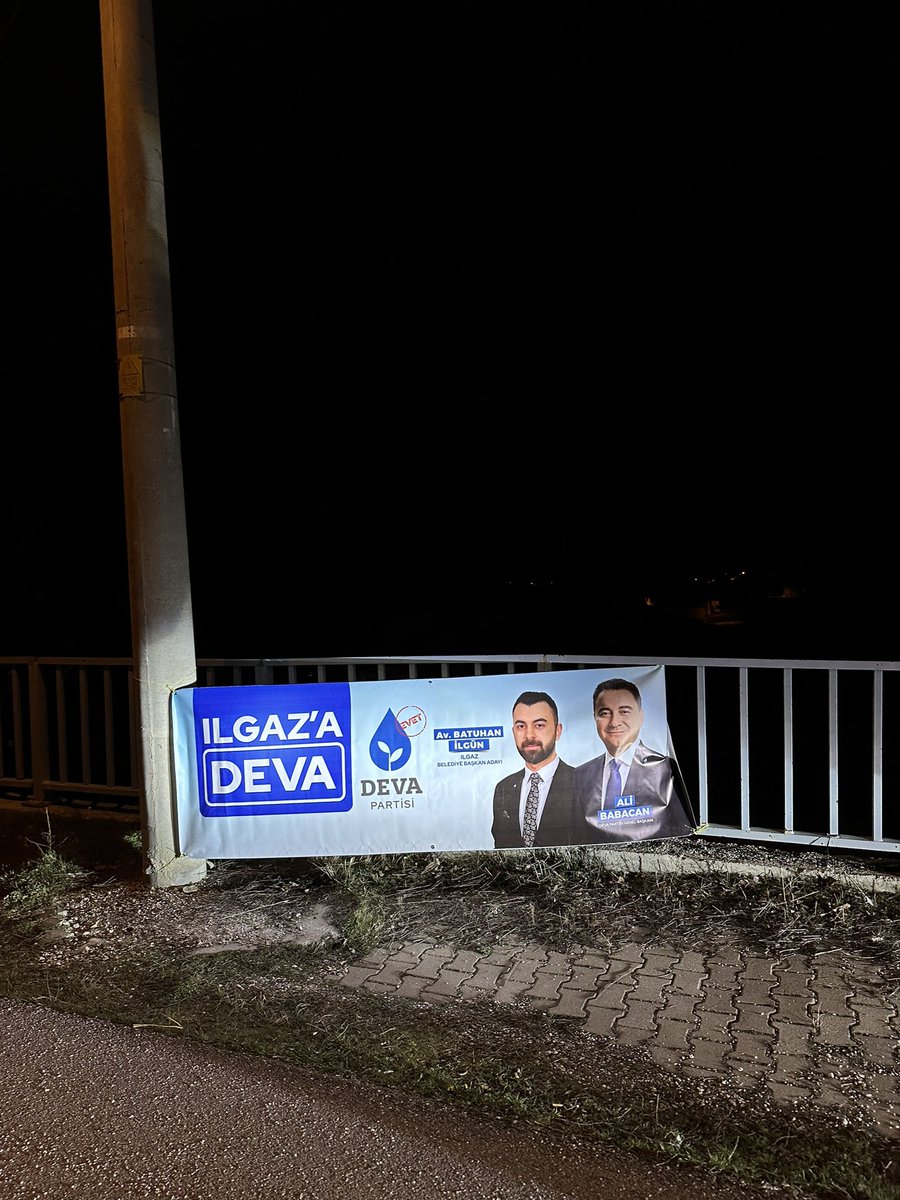 batuilgun's tweet photo. Anadolunun yüce dağı olan Ilgaz ilçemizde kıymetli hemşehrilerimizle buluştuk. Hoş sohbetlerinden dolayı her birine teşekkürü borç bilirim. Bizleri birbirimize bağlayan gönül bağımız baki olsun. @devapartisi @alibabacan @avidrissahin https://t.co/W5KVaLlJ7j