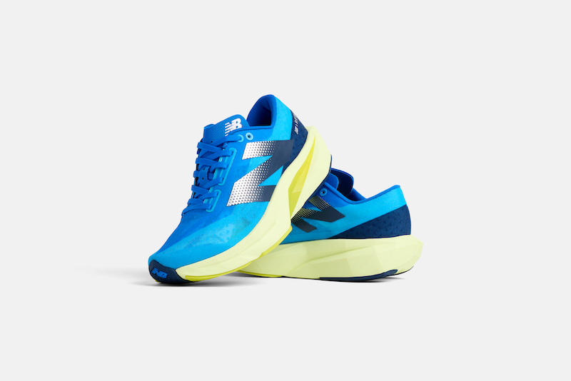 RunMX's tweet photo. Pensando en la velocidad para la carrera, New Balance presenta FuelCell Rebel en su versión 4. El calzado ha sido rediseñado para maximizar el rendimiento y reactividad para todo tipo de corredor...(1/2)

#newblance #running #runmx https://t.co/vazdQkGg8T