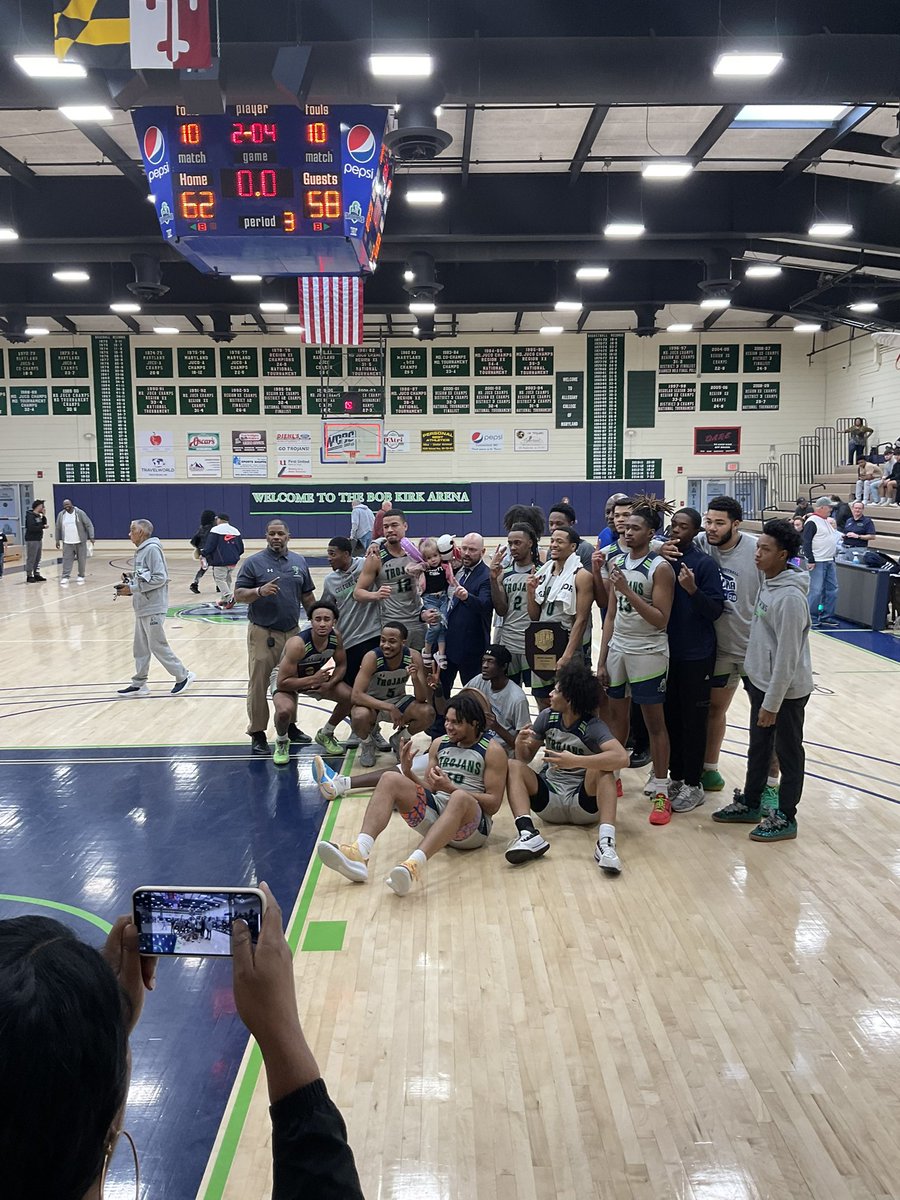 @ACMTrojans now move on to the national tournament in Kansas, after a hard won game with @FightingOwlsHCC, who played a #greatgame and made the Trojans earn every point. There was some great ball in #TheKirk today. #alleganycollegeofmaryland #athletics #R20