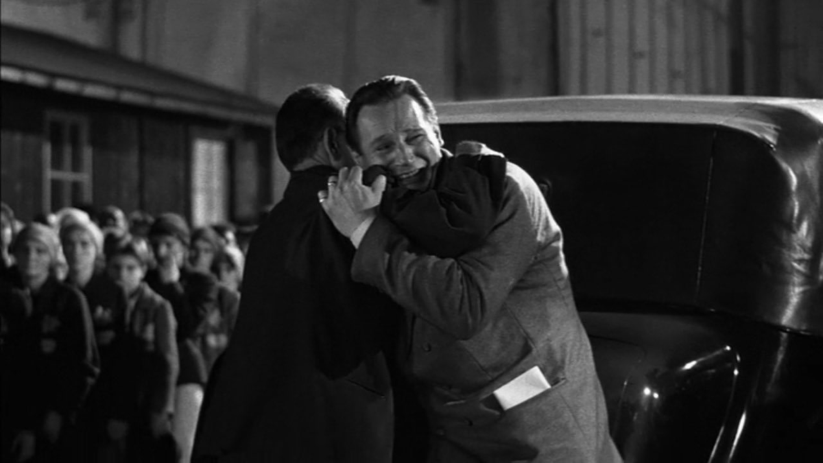 TheCinesthetic's tweet photo. Schindler’s List (1993) dir. Steven Spielberg https://t.co/xhtL8mmmzI