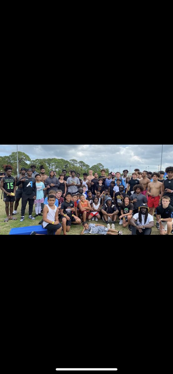 Alexx_h3211's tweet image. some clips from todays camp!👀 @DBUGURU93 @DeaudraDix3D @CoachMurray47