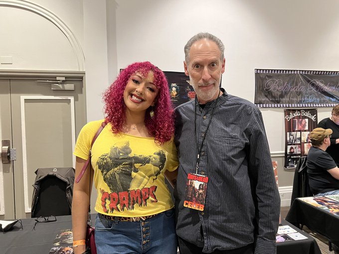 I had so much fun today at Days of the Dead Horror Con! It's always hard to contain my inner fangirl
