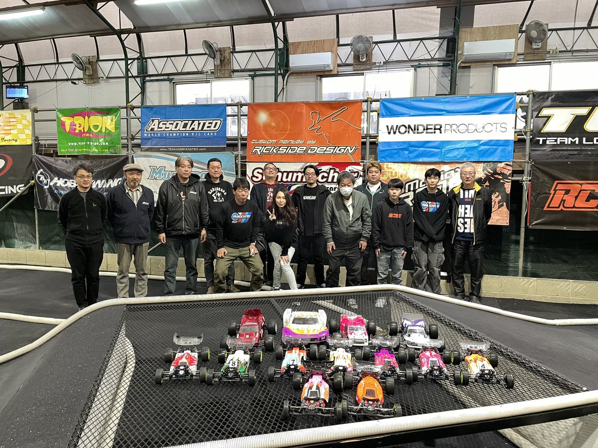 oharu_teamAJ's tweet image. o(・`д・´｡)ヵ゛ﾝﾊ゛ﾚ ！
#teamASSOCIATED
#teamAJ
#WEAREAE
#マニアリ
#バトフェス