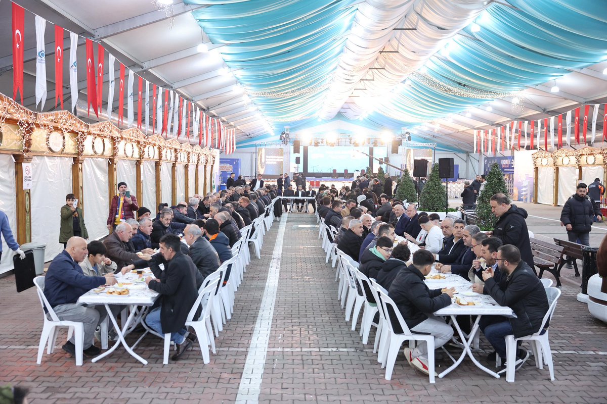 Çalışma ve Sosyal Güvenlik Bakan Yardımcımız Sn.Ahmet AYDIN bey Adıyaman belediye başkan vekili ramazan orucun katılımlarıyla; @adiyamanderneklerfederasyonu Yönetim Kurulu toplantımızı icra ettik..