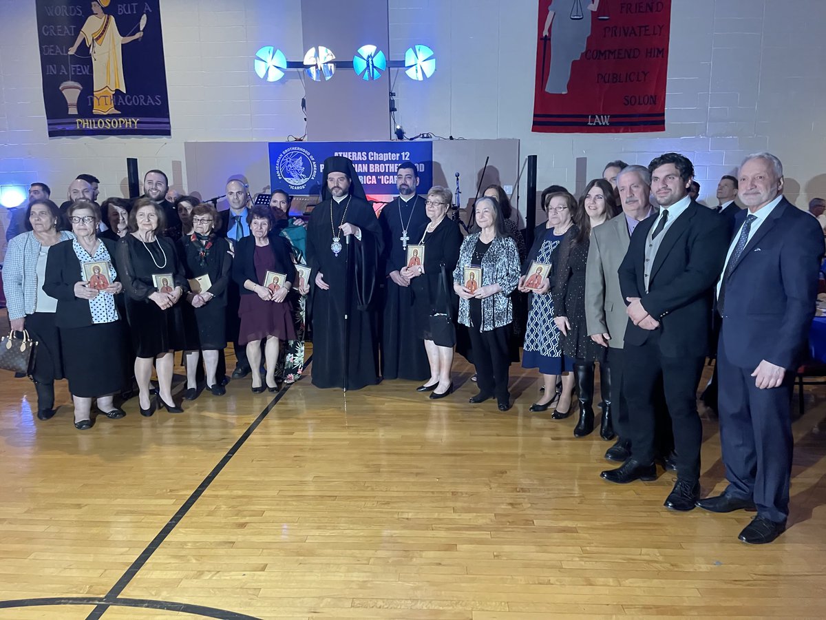 Súper apokreatiko ⁦@PanIcarian⁩ glendi ⁦@StThomasGOC⁩ in Cherry Hill w His Eminence Metropolitan Apostolos ⁦@GOMetropolisNJ⁩ presenting our senior women icons of St Marina at 85th annual dance…and Congratulations to ⁦@OrderOfAHEPA⁩ PSP Jim Kokotas!