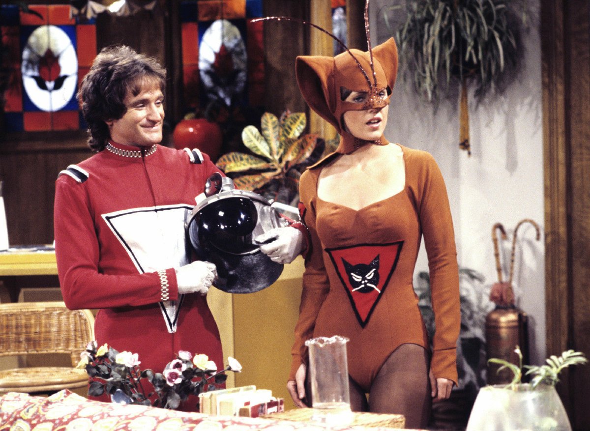 geekbroll's tweet photo. Bat ladies - Weird Tales, Mork &amp; Mindy, Masters of the Universe: Revelation Evil-Lyn, The Sorceress of Grayskull

#MOTU #MorkandMindy #EvilLyn #WeirdTales #TheSorceress #HeMan #Bats #BatLady #Batgirl #Batwoman https://t.co/SJKouZF25H