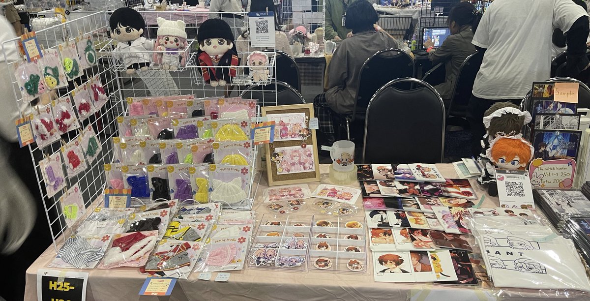 จัดบูธเสร็จแล้วค้าบบ #CQ7 

🌸 Booth H25-26 🌸

❣️งานนี้ไปกับคุณฝุ่น คุณพรอม🫶🏻 <a href="/Atsuya_Kung/">Prompto||🚬✖️ ▫️◾️CQ9:B93-94 (SUN)</a> <a href="/KHI_FUN96/">ฝุ่นฝุ่นです。 || Dokidoki D13-14</a> 

✅ ชุดมีทุกไซส์ทุกขนาดนะคะ 10 , 15 , 20 cm. 💗