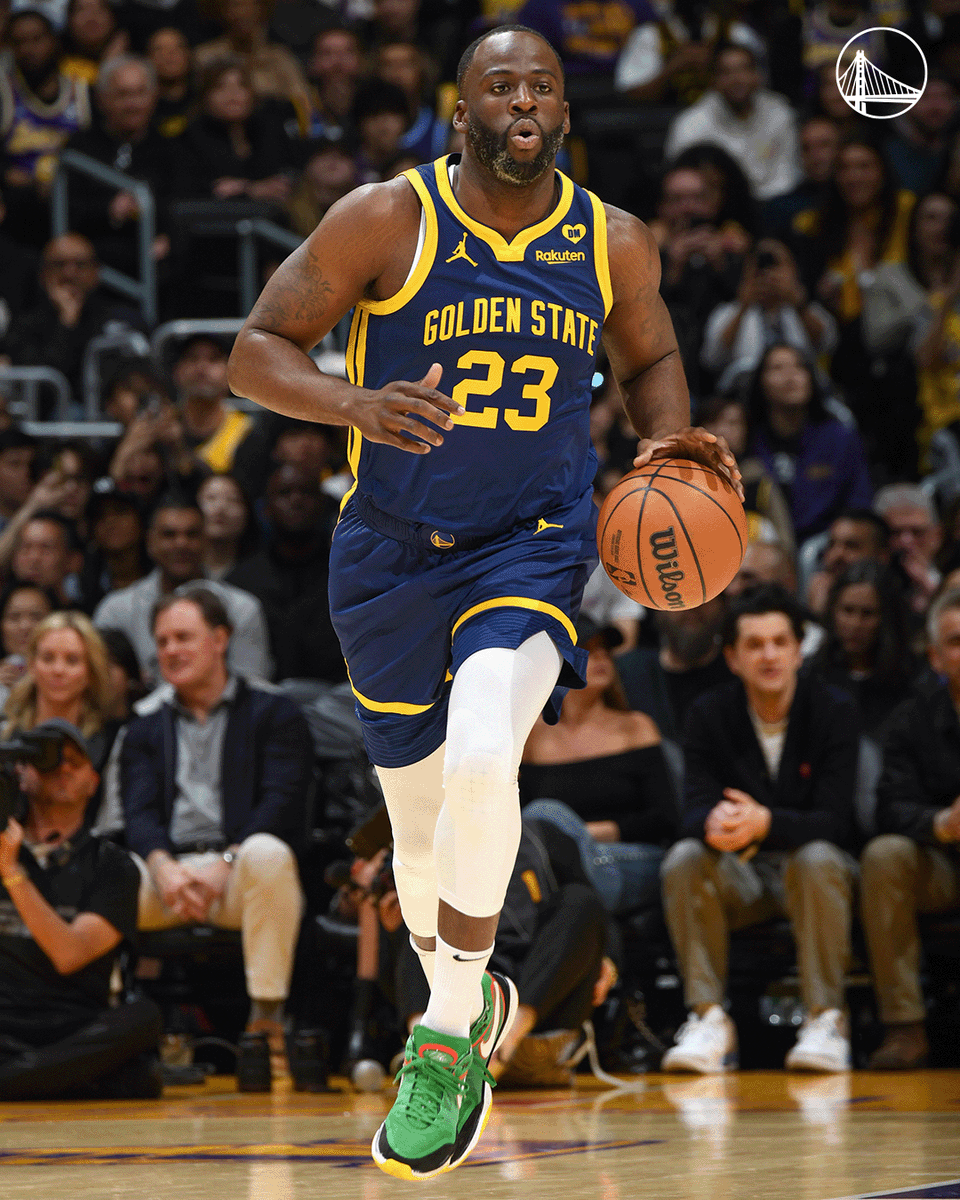 warriors's tweet photo. 12 rebounds, 13 assists, and stats don't even tell the entire story.

Draymond Green was EVERYWHERE tonight. https://t.co/J8fcq1JERH