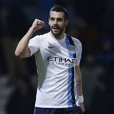 UnitedBoss101's tweet photo. @bethTmufc Hojlund plays like that 
ex Man City striker Negredo ..Hojlund's ceiling is obviously higher his movements in and around the box the way he gets involved in the game mirrors Negredo....but he has the potential to be a Gonzalo Higuaín ....the big question is can he get there https://t.co/h9D9PVoPdU