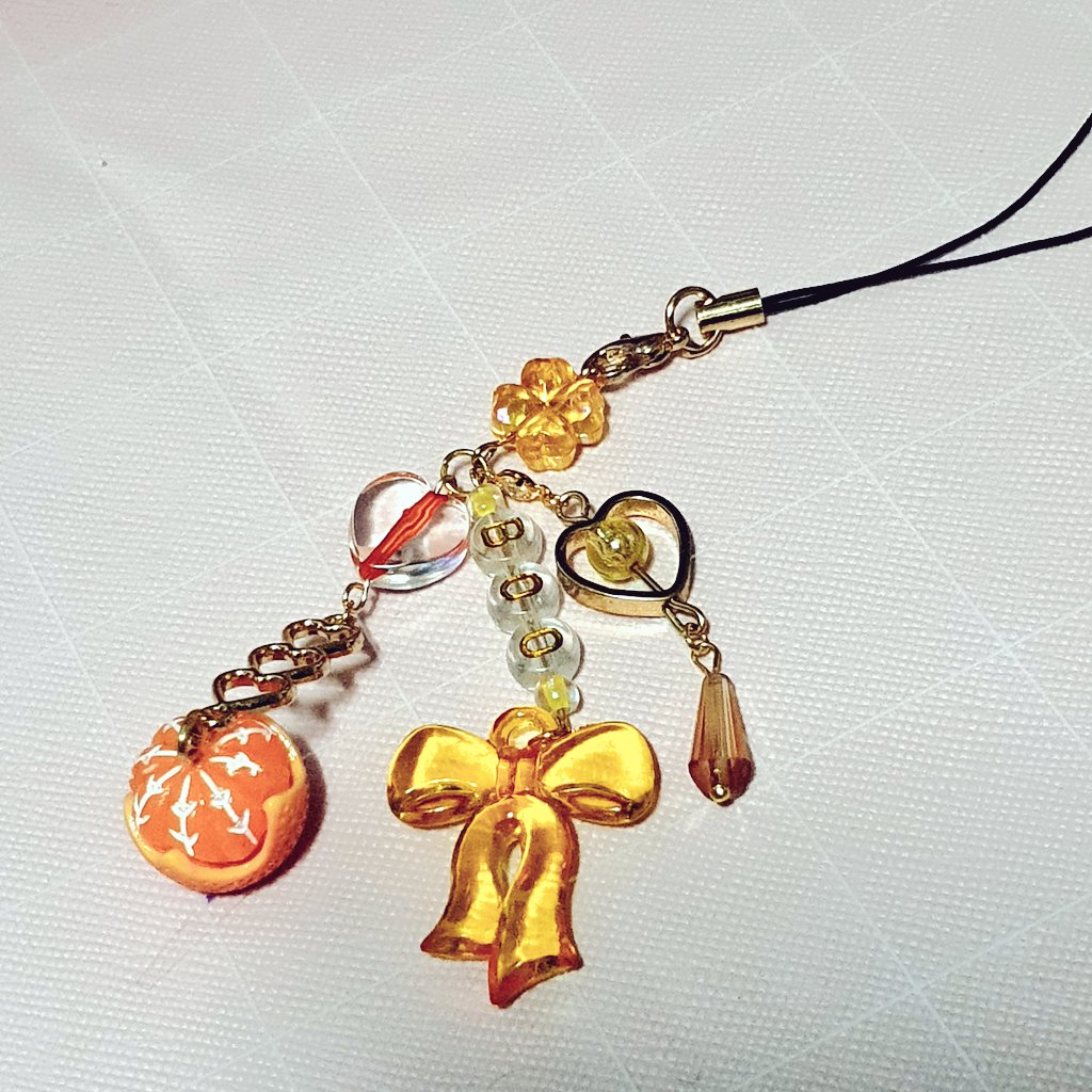 L_makelove's tweet photo. 🎈비즈키링 https://t.co/u8HqXgPSrP