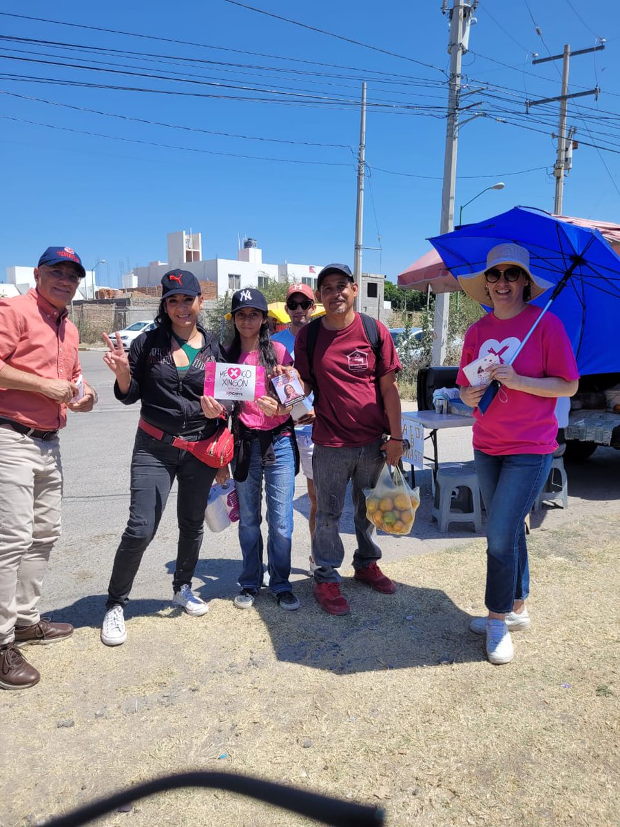JavierA_Mx's tweet photo. En CELAYA, arrancamos con la Campaña para apoyar a @XochitlGalvez a través de Activaciones Ciudadanas

CRUCERO EN "LOS OLIVOS" Sábado 16 de Marzo

#Xochitl2024 Entre todos, lo hacemos posible!!!  

Haz tu parte!! Y todos a votar este 2 de junio!! https://t.co/3aPz1AiY91