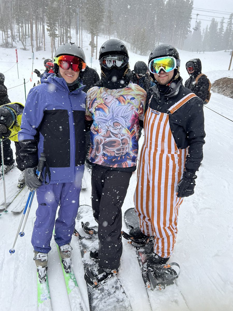 paytonPBJ's tweet photo. POV: you met Goku on the slopes https://t.co/cx3QZudry3