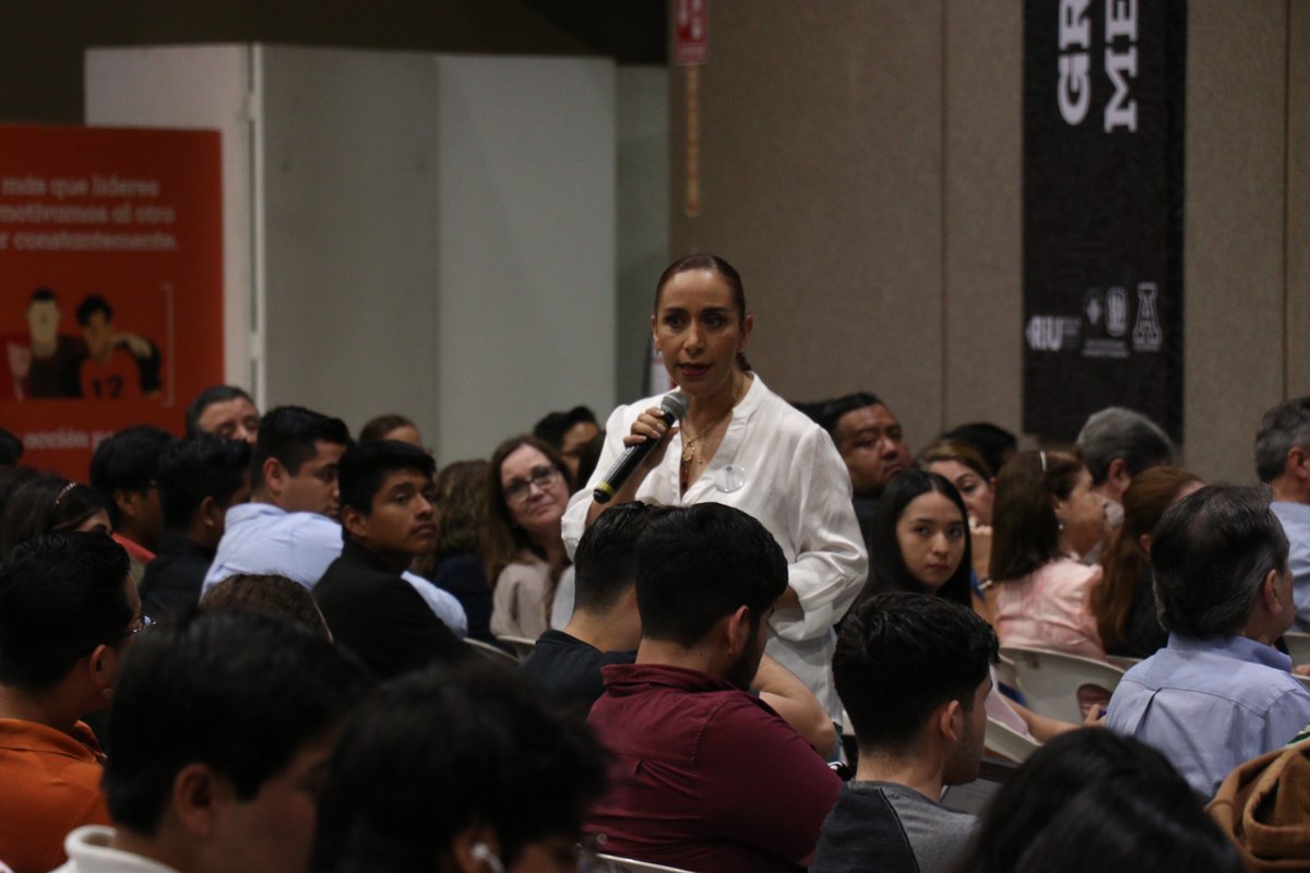 Jlumtzr71Seyer's tweet photo. 📌 EL MÉXICO 🇲🇽 QUE ANHELAMOS, FUE UN ÉXITO TOTAL EN EL SUR DE #TAMAULIPAS‼️
Con una conferencia a las 12 del día para jóvenes universitarios en el @iestanahuac #IEST #Anáhuac y otra mas en la @ExpoTampico con un total promedio de 1500 personas por ambas conferencias.
#Tampico https://t.co/JsBJw3tBXv