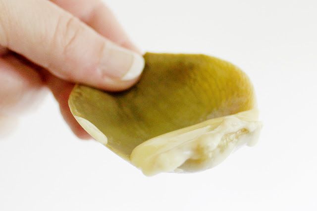 southernmomlove's tweet image. Why not treat yourself and your bae to a special evening in? Artichokes with my easy mock Hollandaise dip makes a great appetizer and pair well with a sparkling wine!

Date Night In: Brut Rosé &amp;amp; Artichokes southernmomloves.com/2017/05/date-n…
#datenightin #recipe #artichokes #hollandaise