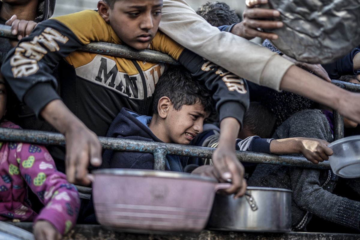 themarginale's tweet photo. Bu çocuklara artık sahip çıkın. #HandsOffRafah https://t.co/eaw51L1Pw9
