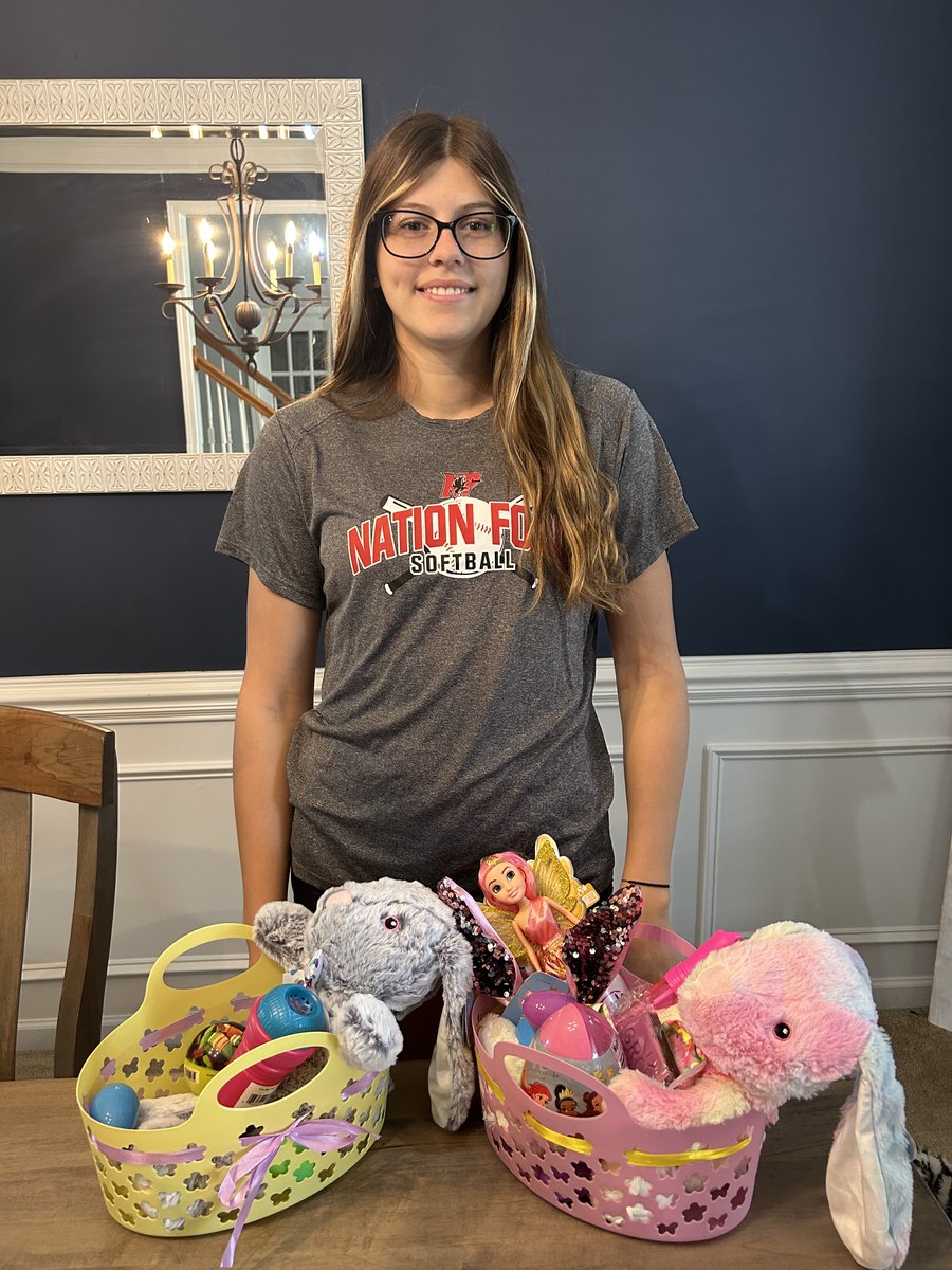 Grateful for the opportunity to give back this Easter with @GotSandbox. Their work supporting children battling cancer and other illnesses is truly inspiring. #BeElite #EasterBaskets #ItJustMeansMore #Giveback #softballpitcher #RHP @EliteSC14UNtnl @nafo_softball