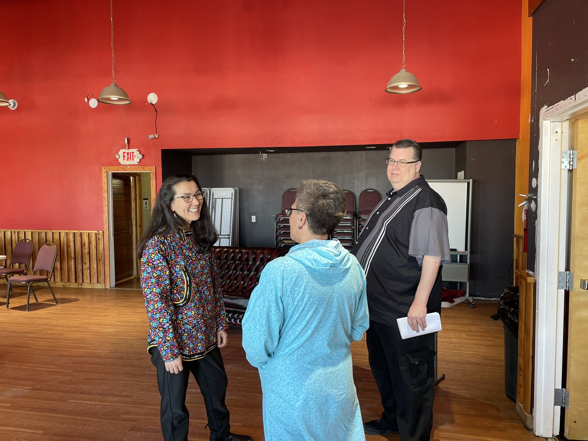 MaryPeltola's tweet image. It was amazing meeting with some of my supporters in Bethel yesterday! It’s always nice to get back and see community members in the place I call home.