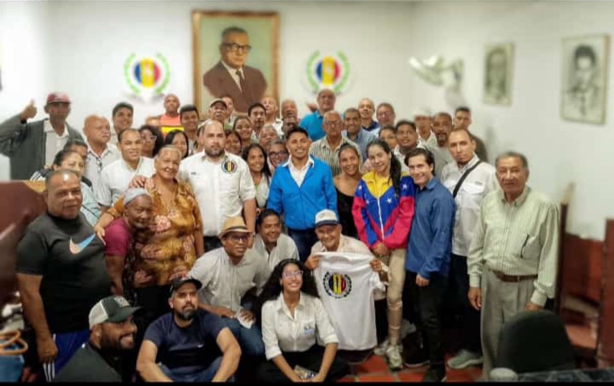 ADIsraelHerrera's tweet image. Quien vive de ilusiones muere de desengaño, @CES_MirandAD hoy en reunión de comité ampliado ratificó apoyar el candidato de mayor consenso unitario, y aportar la maquinaria electoral al servicio del cambio democrático AD no puede ser factor de division #LasBasesDeciden